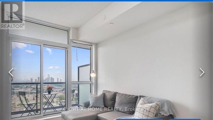 Property Photo:  17 Zorra Street 1404  ON M8Z 0C8 