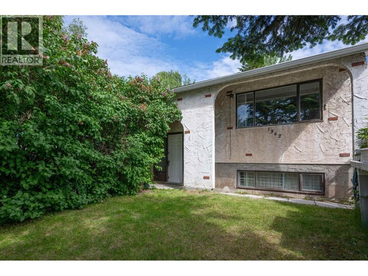 Property Photo:  1362 Pearson Avenue  BC V2L 5B9 