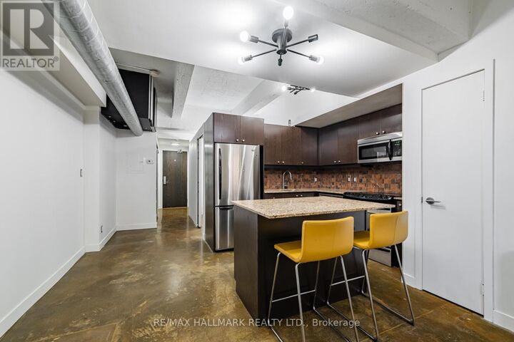 Photo de la propriété:  201 Carlaw Avenue L06  ON M4M 2S3 