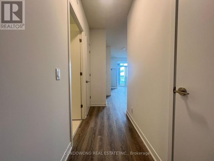 Property Photo:  180 Front Street East 3209  ON M5A 0A9 