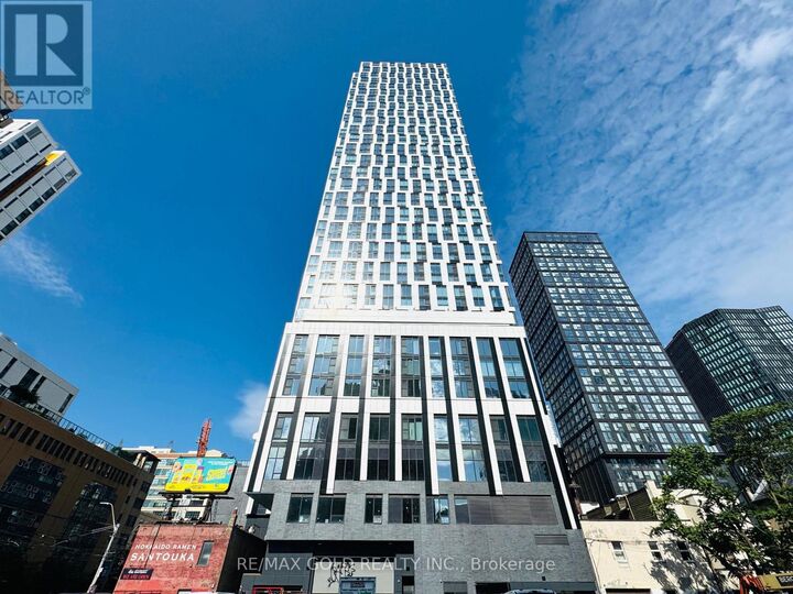 Property Photo:  252 Church Street 5106  ON M5B 0E6 