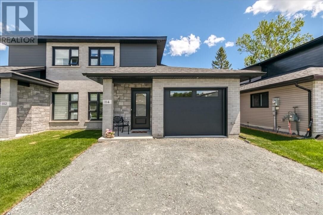 Property Photo:  114 Hollybrook Crescent  ON P0M 1B0 
