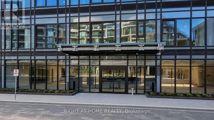Property Photo:  1 Quarrington Lane 706  ON M3C 0S4 