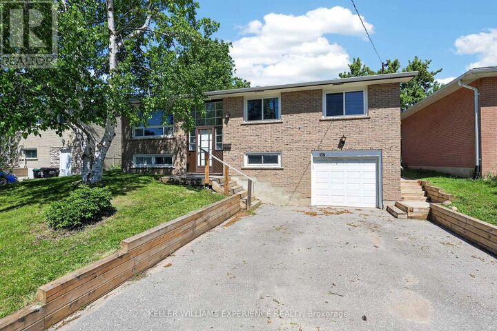 Property Photo:  158 Cundles Road East  ON L4M 2Z9 
