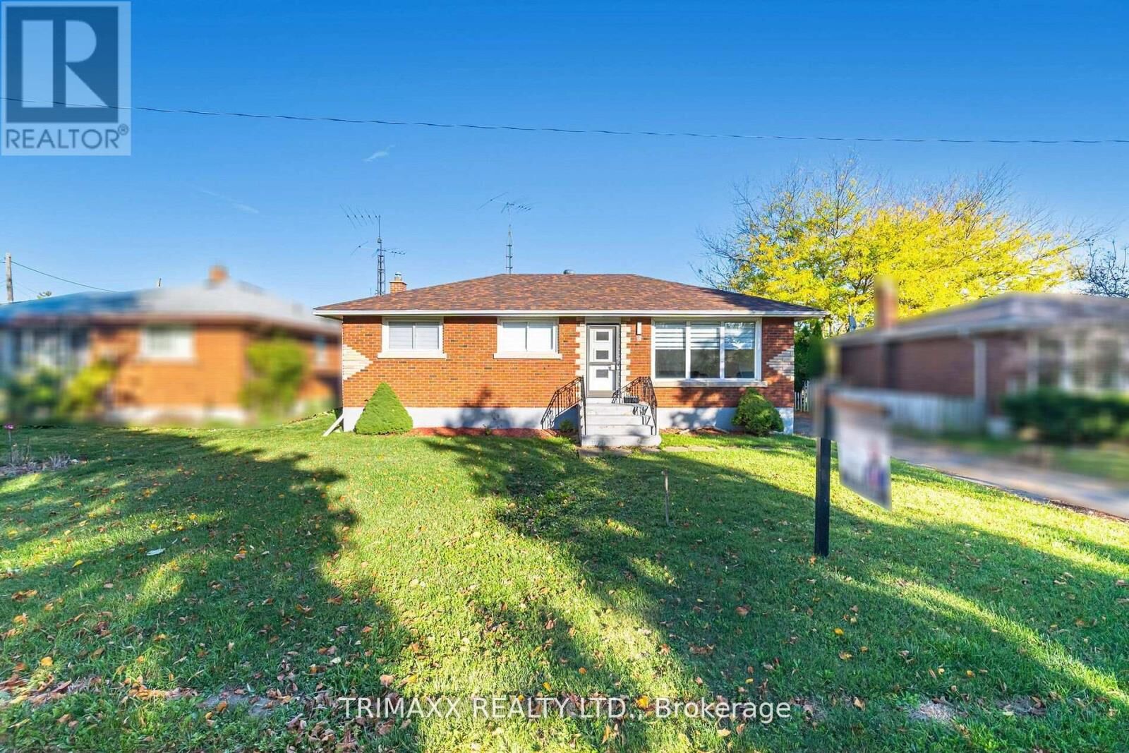 Property Photo:  60 Parkdale Drive  ON L2V 2N6 