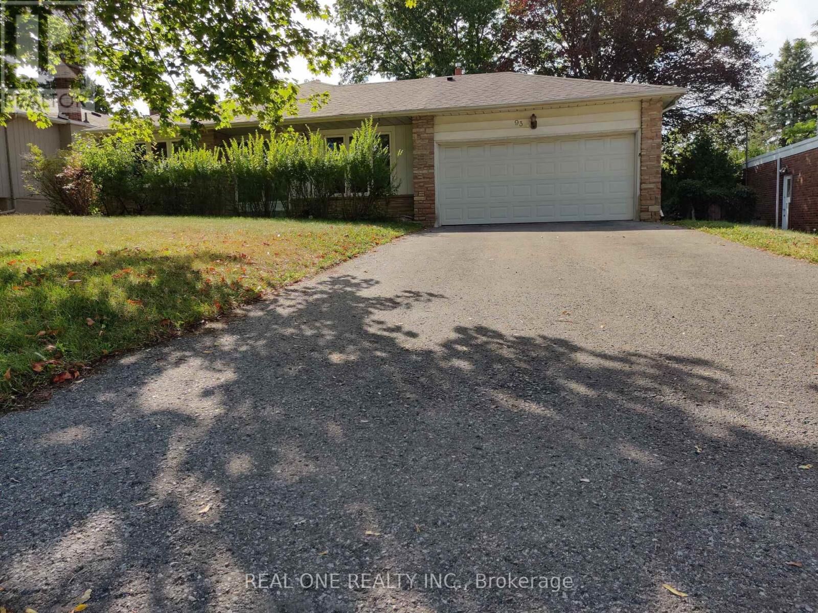 Property Photo:  93 Southdale Drive Upper  ON L3P 1K1 
