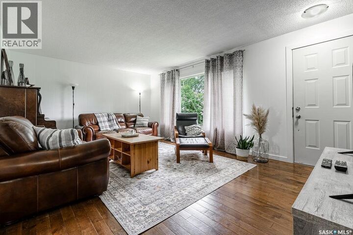 Property Photo:  307 2nd Avenue S  SK S0K 1Z0 