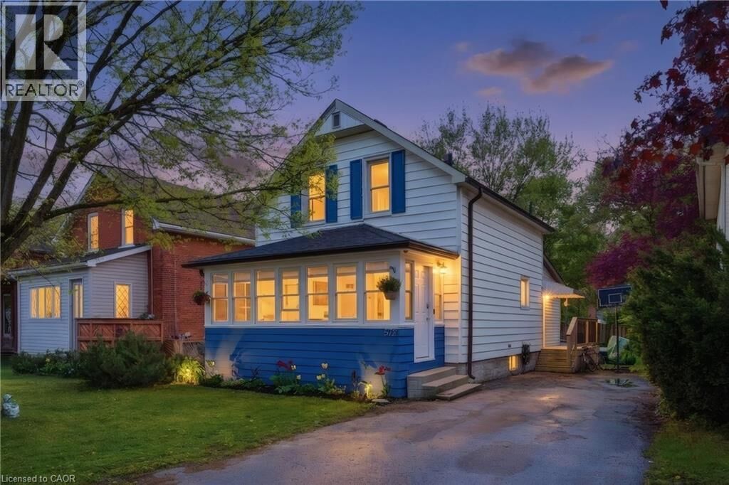 Property Photo:  572 Downie Street  ON N5A 1Y4 