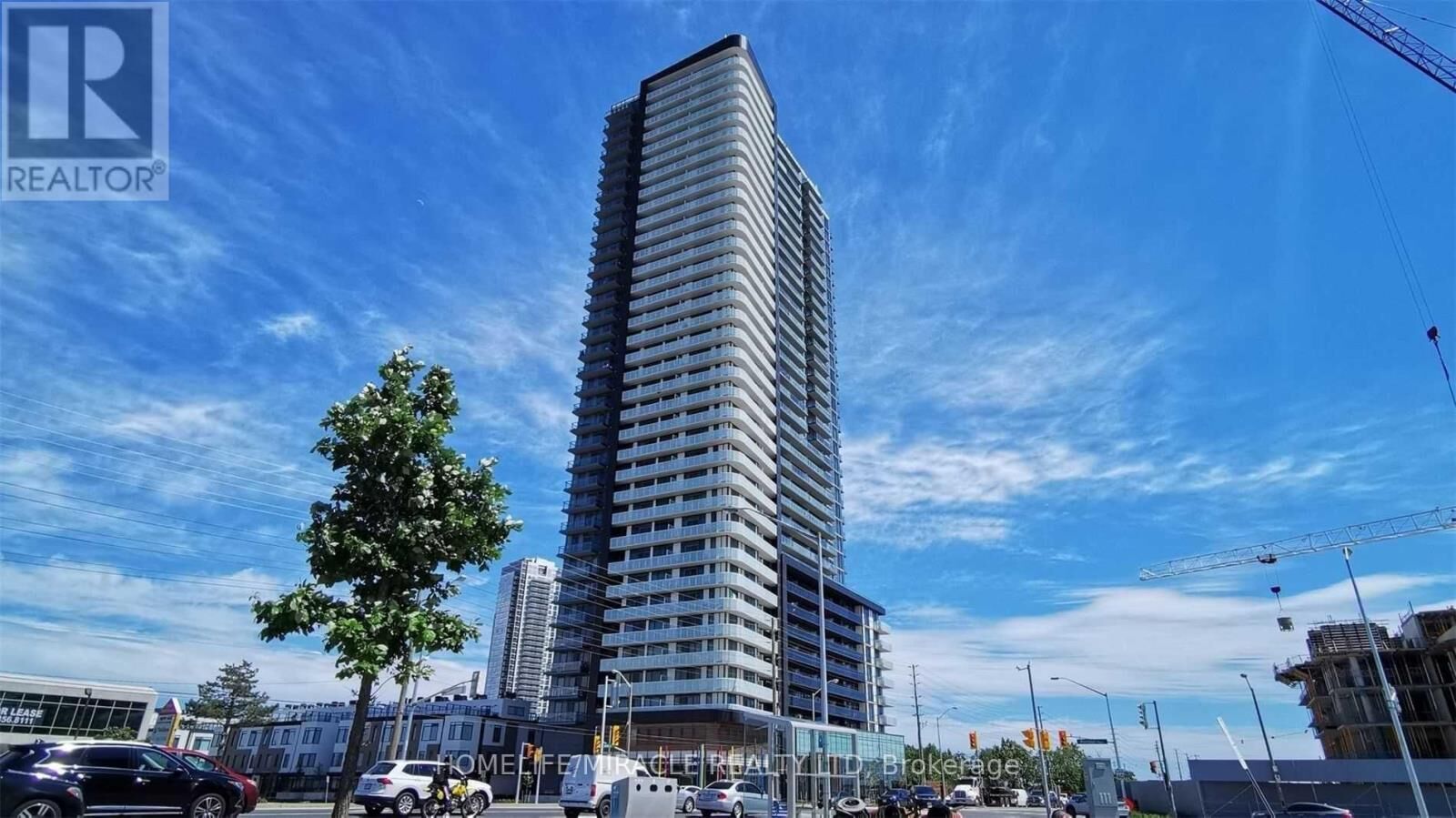 Property Photo:  7895 Jane Street 2914  ON L4K 2M7 