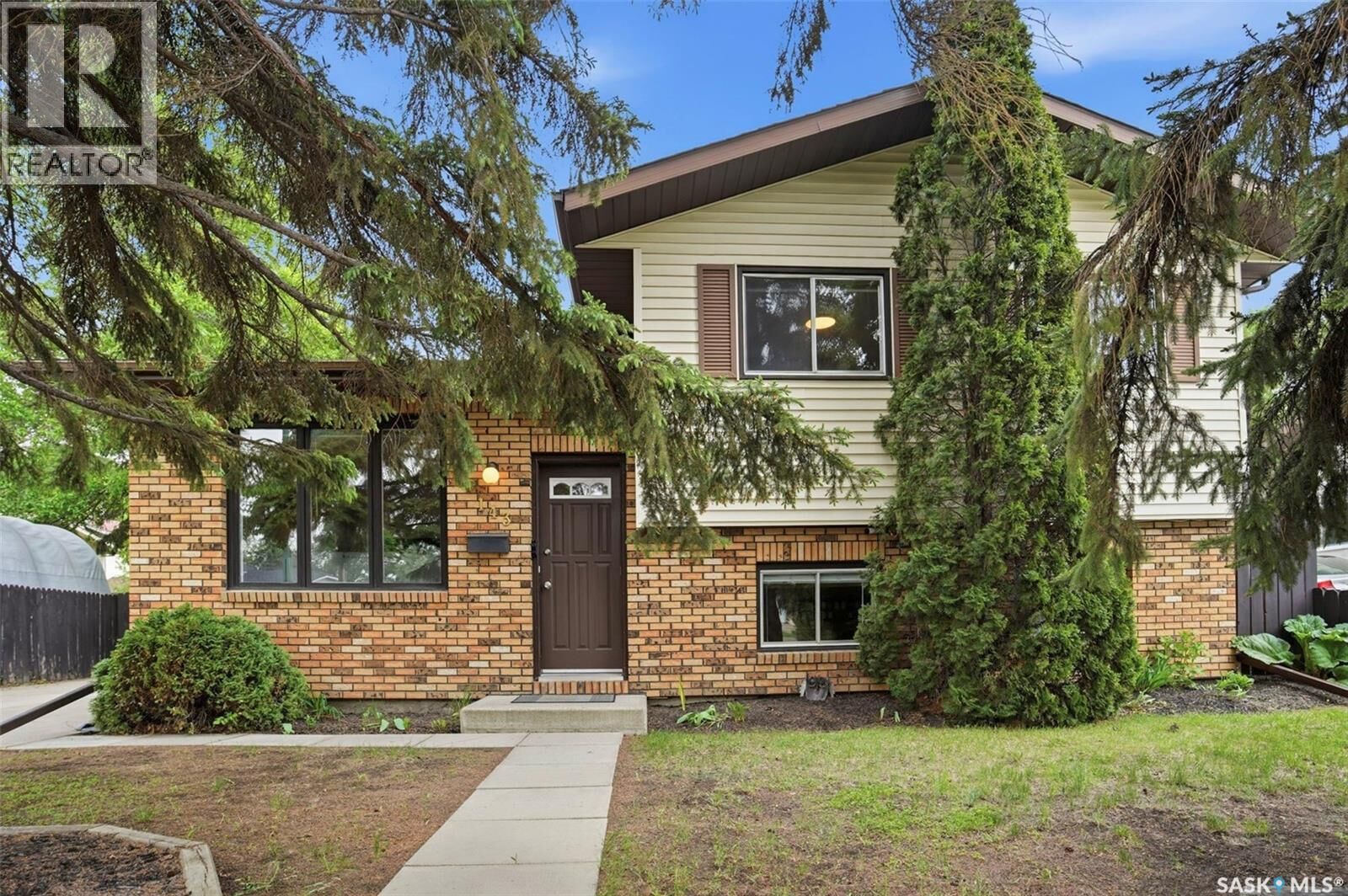 Property Photo:  143 Adilman Drive  SK S7K 7P3 