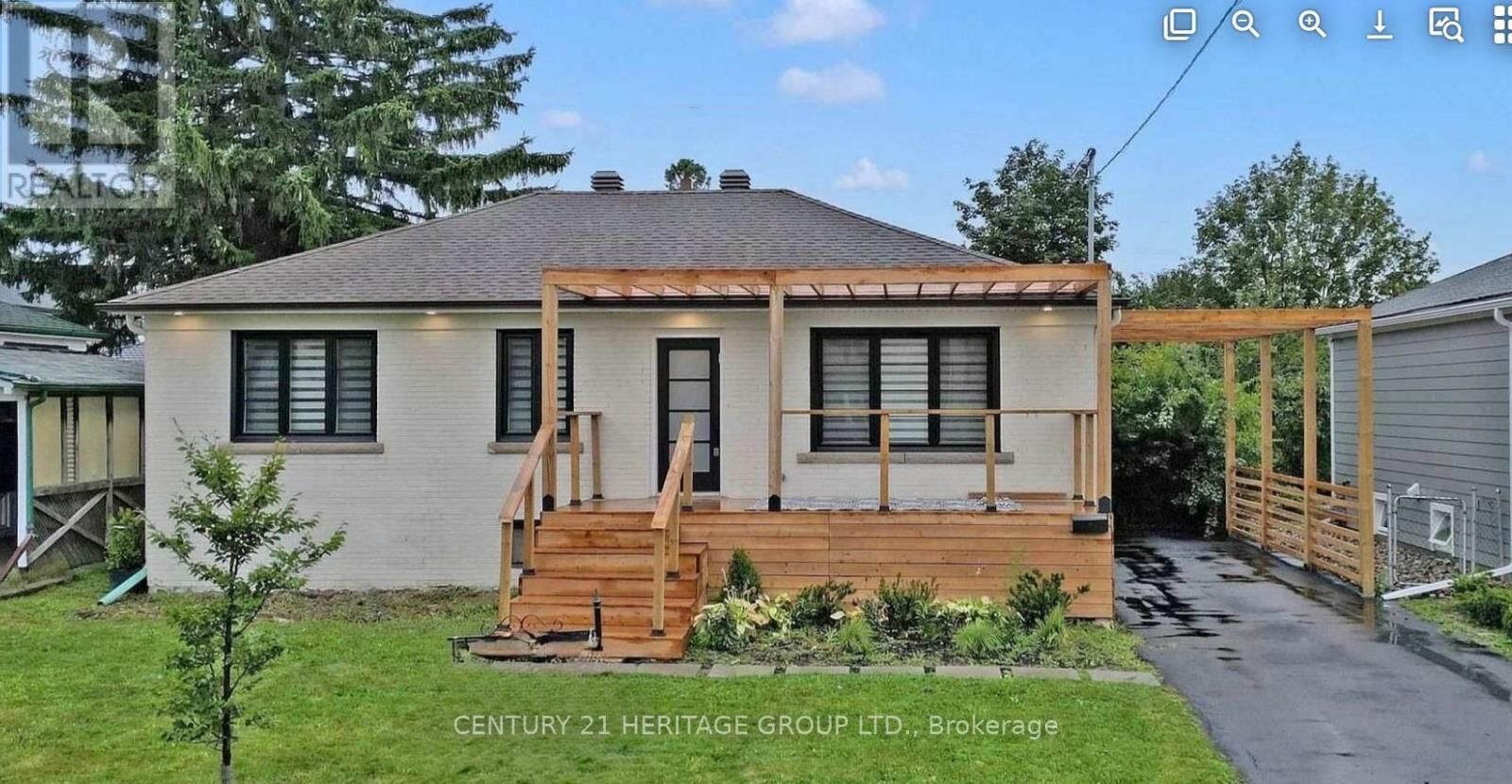 Property Photo:  270 Brighton Avenue  ON M3H 4E9 