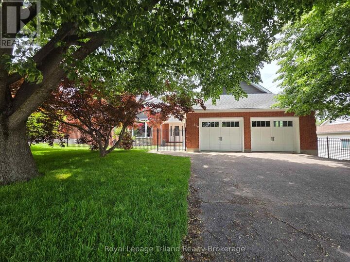 Property Photo:  310 Finkle Street  ON N4S 3E5 