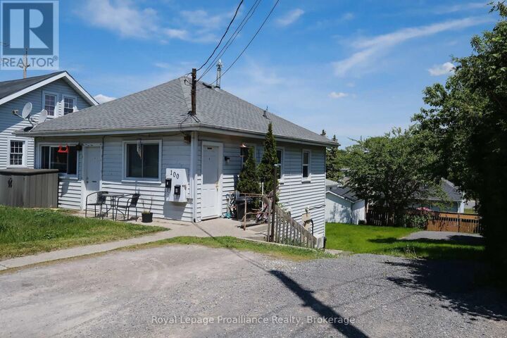 Property Photo:  100 Crown Street  ON K8V 1P4 