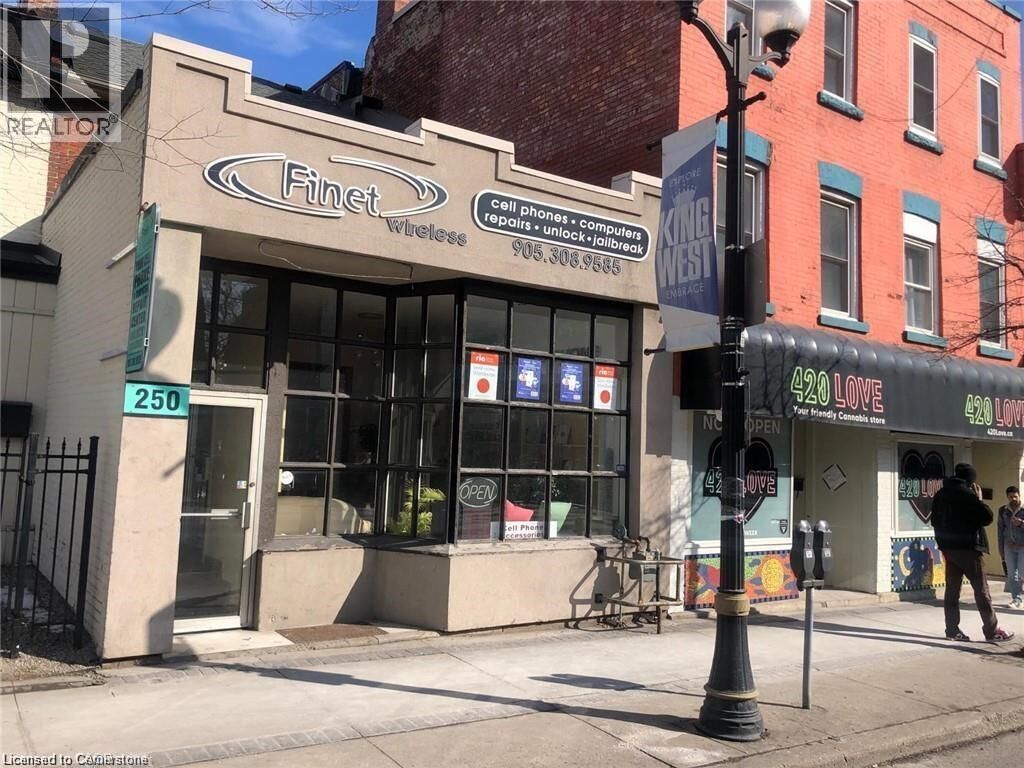 Photo de la propriété:  250 King Street West Bachelor  ON L8P 1A9 