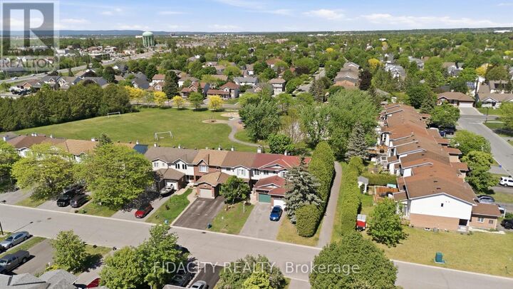 Property Photo:  173 Whalings Circle  ON K2S 1S4 