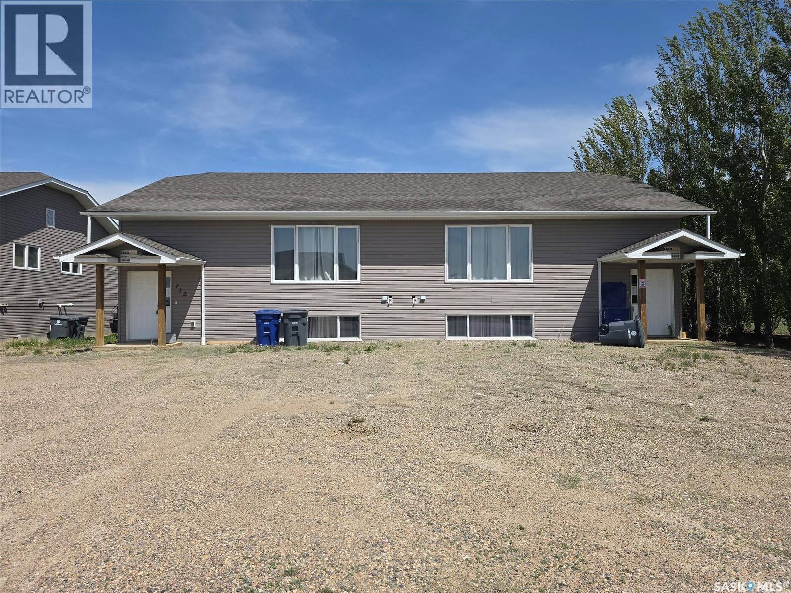 Property Photo: 714 Columbia Avenue SK S0L 1R0