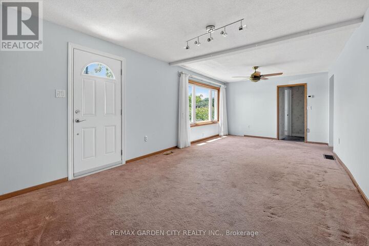 Property Photo:  1621 Second Avenue  ON L2R 6P9 