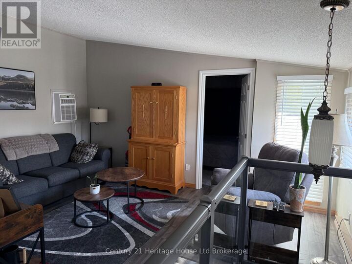 Property Photo:  6B Cranberry Road  ON N4G 4Y9 
