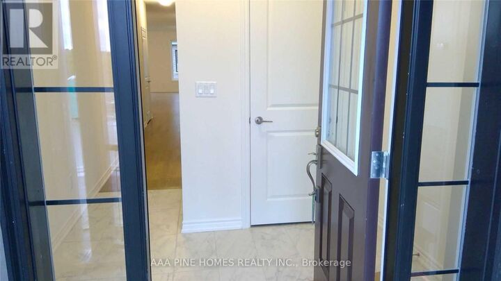 Property Photo:  61 Laing Drive  ON L1P 0N6 