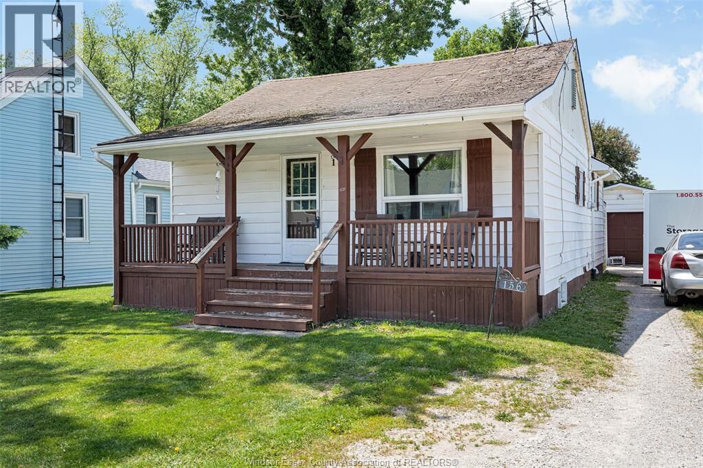 Property Photo:  156 Fourth Street  ON N0R 1A0 
