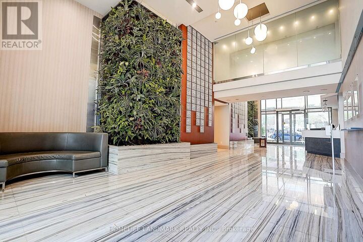 Property Photo:  111 Elizabeth Street 1711  ON M5G 1P7 