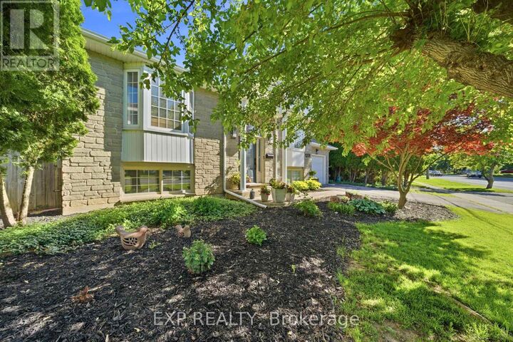 Property Photo:  127A Lakeshore Road  ON L2N 2T8 