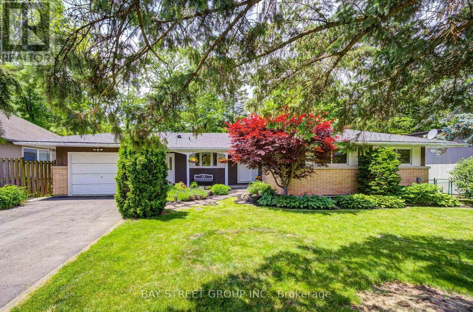 Property Photo:  88 Marsdale Drive  ON L2T 3S9 