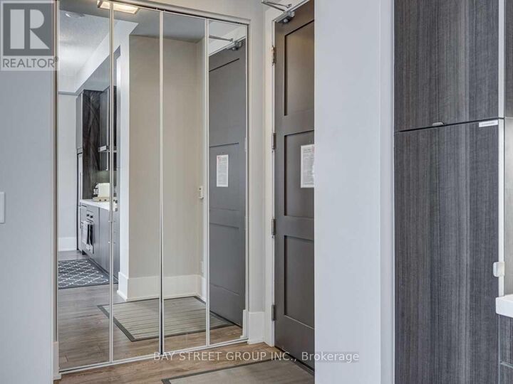 Property Photo:  20 John Street 1117  ON M5V 0G5 