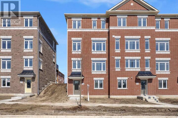 Property Photo:  39 Addyman Crescent  ON L1B 0X1 