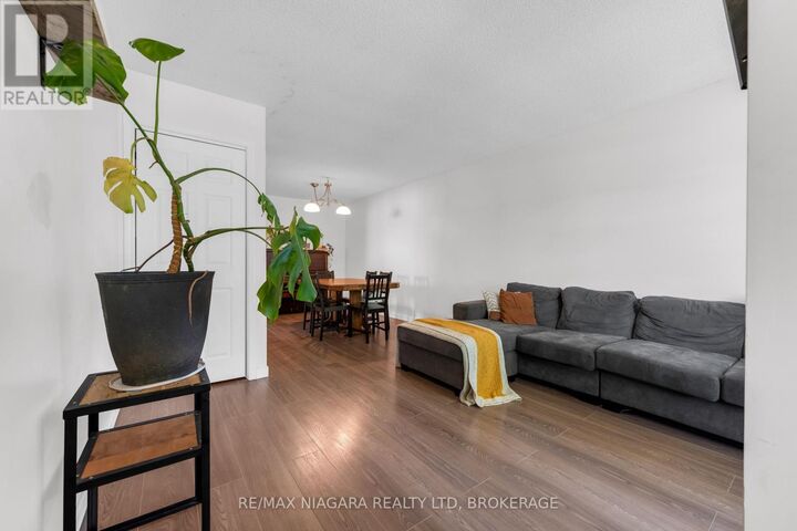 Property Photo:  7 Hillcrest Road  ON L3K 6B2 