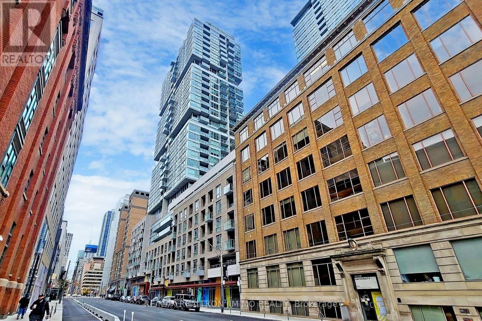 Property Photo:  199 Richmond Street West 2105  ON M5V 0H4 
