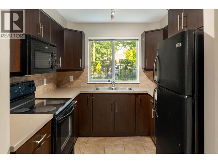 Property Photo: 325 McIntosh Road 1108 BC V1X 2C6