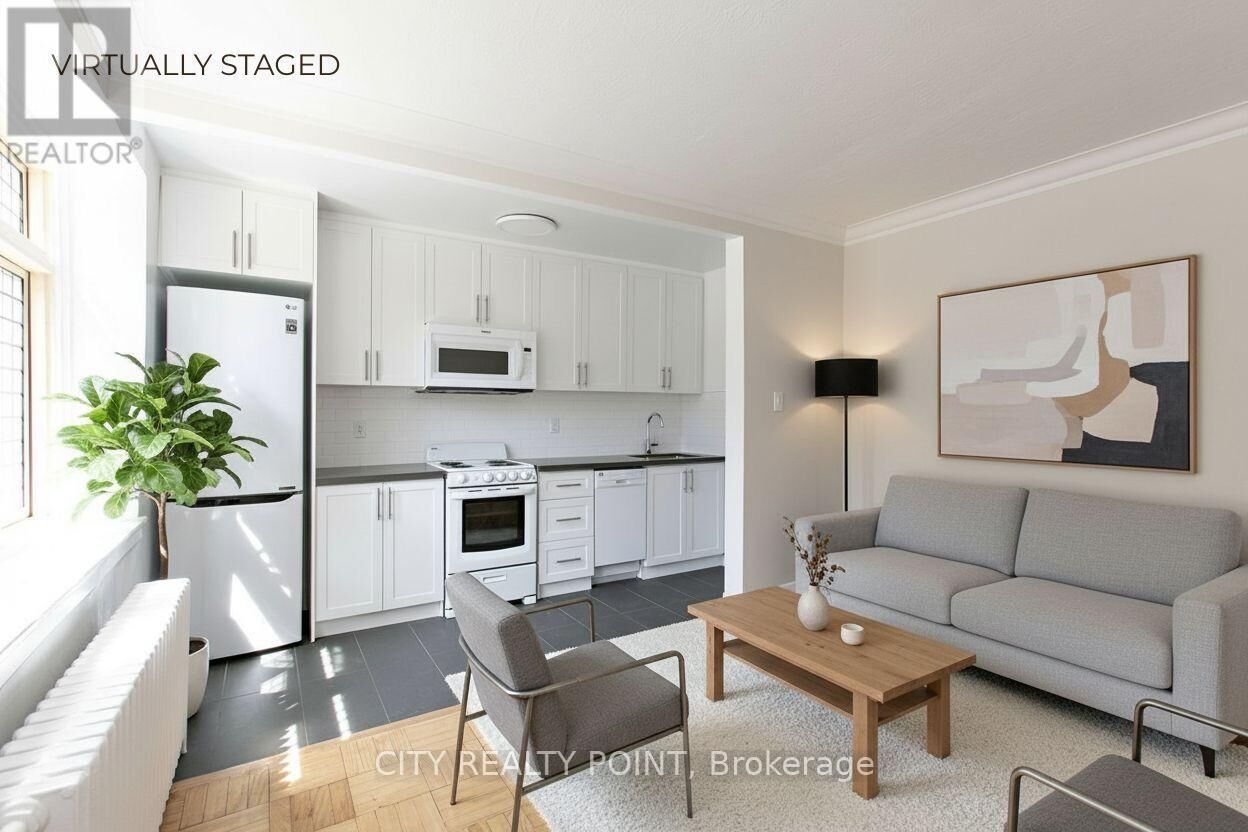 Property Photo:  276 St George Street 903  ON M5R 2P6 