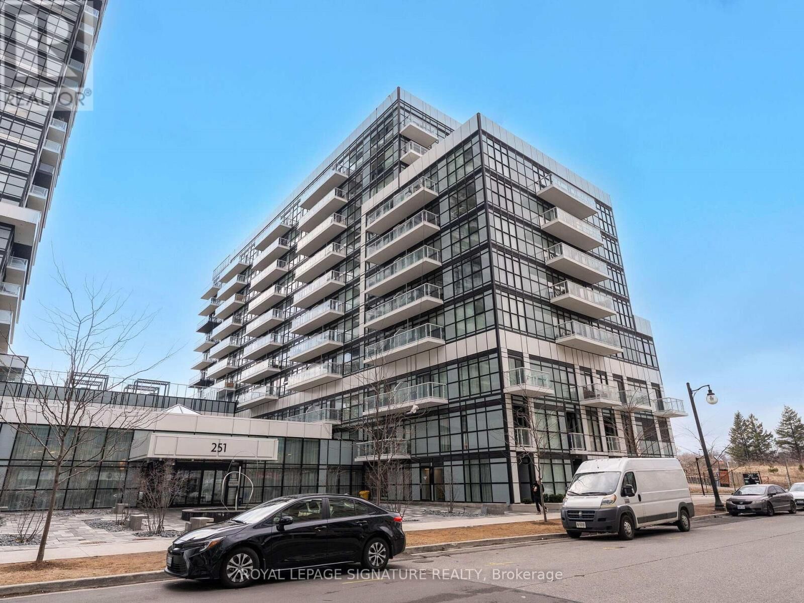 Property Photo:  251 Manitoba Street South 132  ON M8Y 0C7 