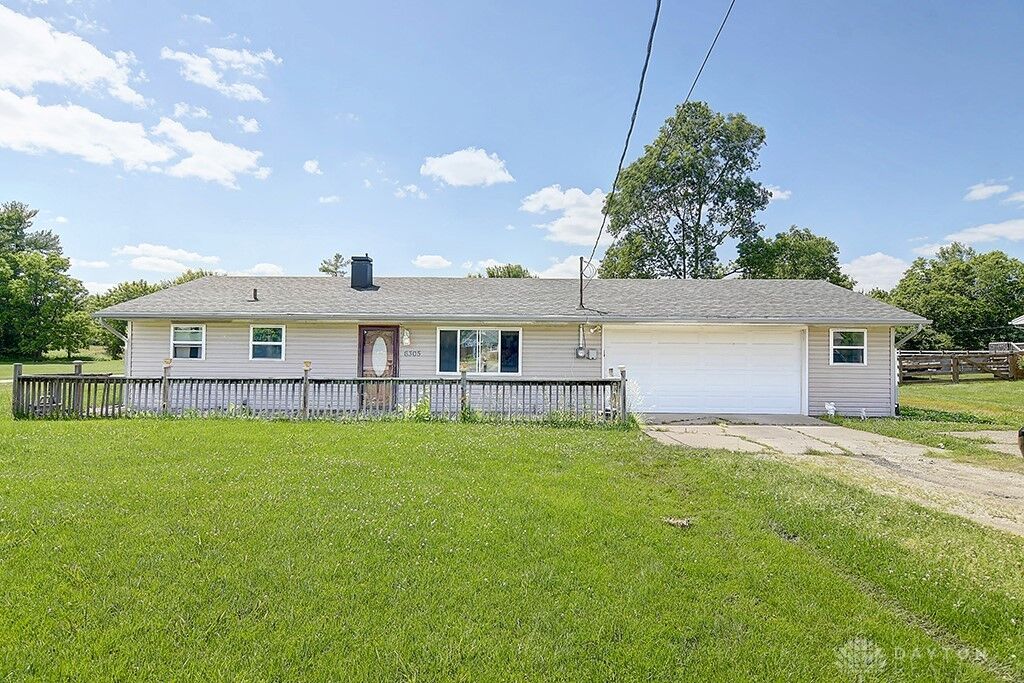 Property Photo:  6305 S Dixie Highway  OH 45005 