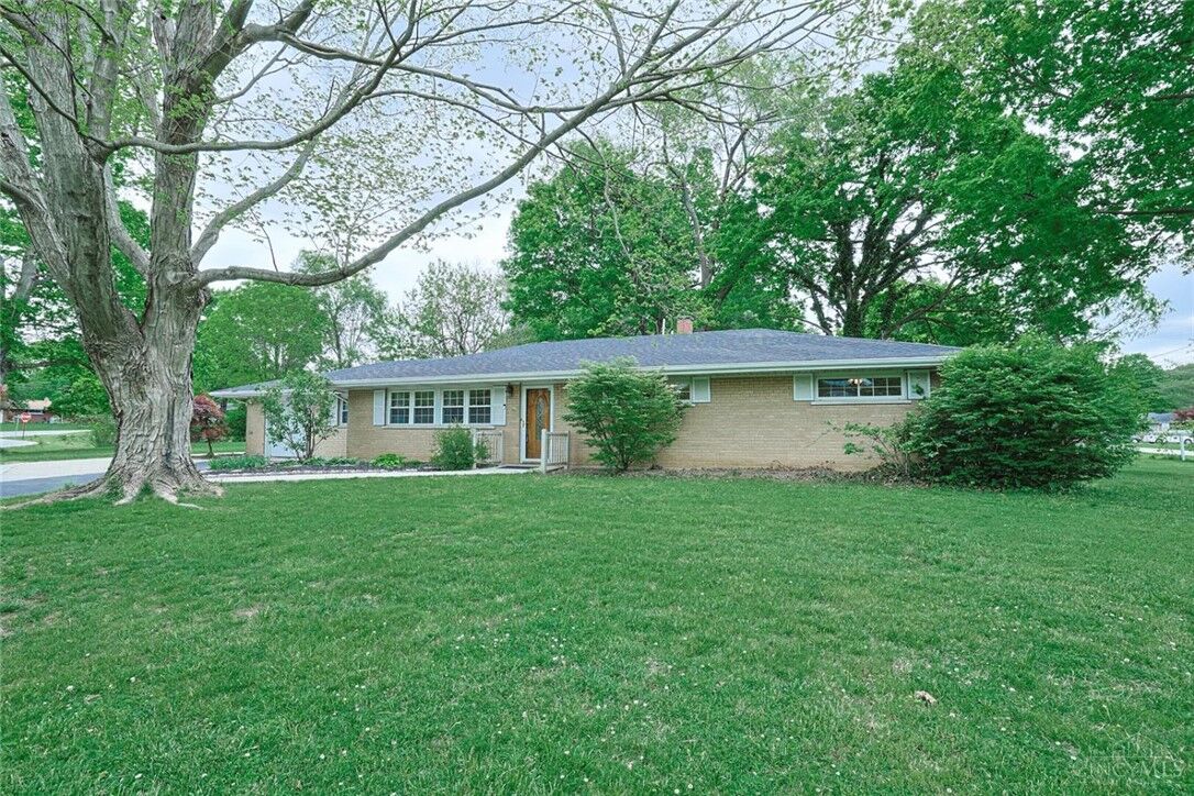 Property Photo: 2590 Jerome Street OH 45036