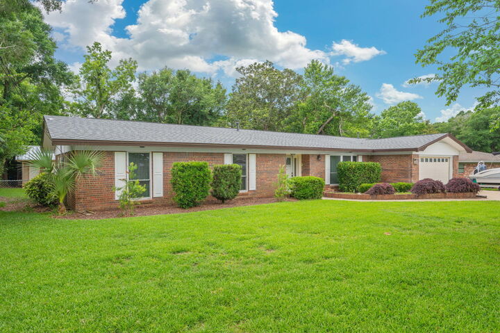 Property Photo:  30 Birch Avenue  FL 32579 