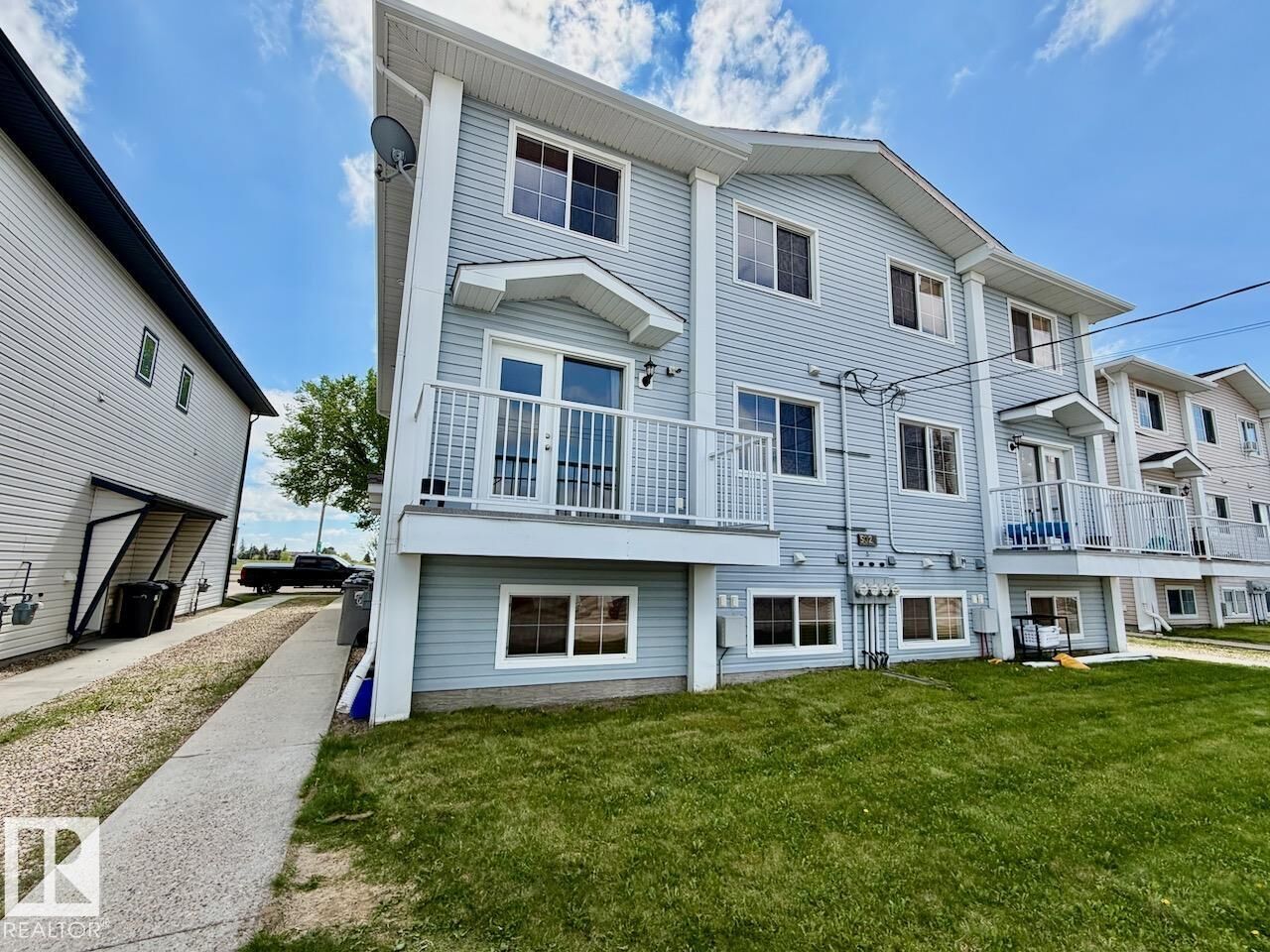 Property Photo:  8 5025 50 Avenue  AB T7A 1J7 