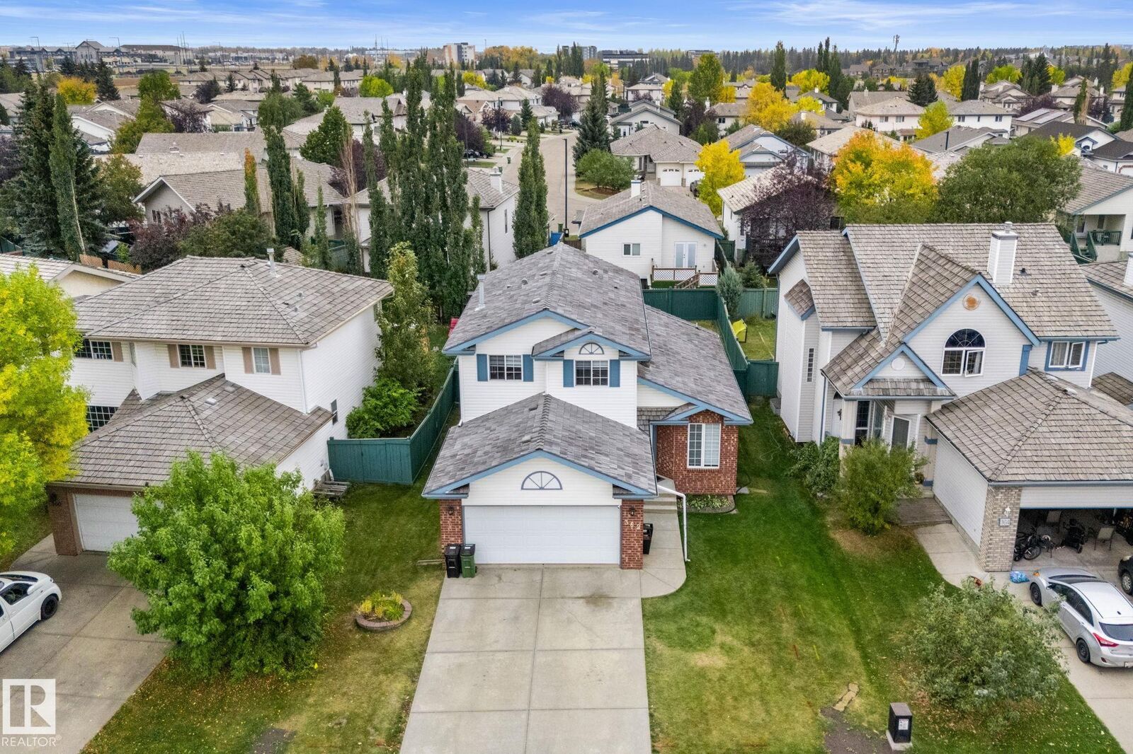 Photo de la propriété:  362 Blackburn Drive SW  AB T6W 1B8 