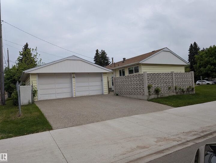 Property Photo:  9443 75 Street NW  AB T6C 2H6 