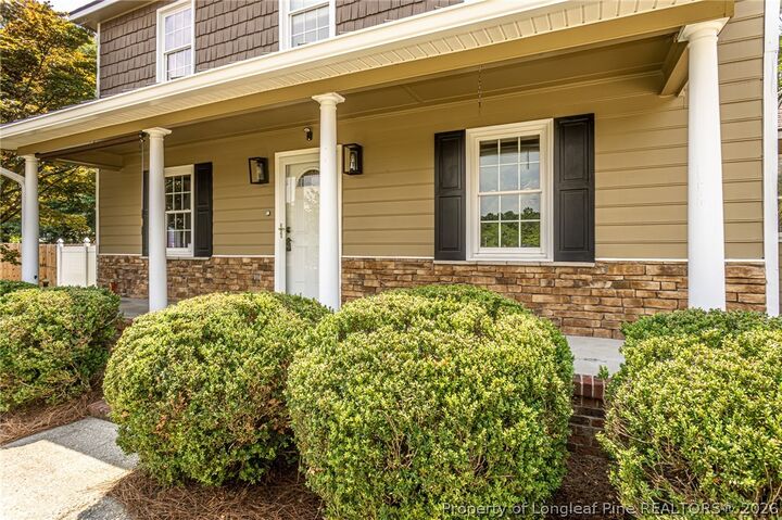 Property Photo:  2119 Hollyridge Place  NC 28304 
