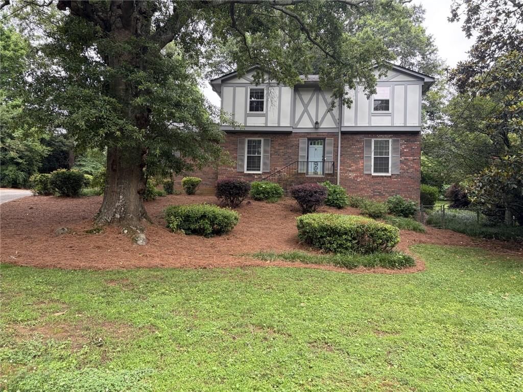 Property Photo:  435 Stonebridge Drive  GA 30075 