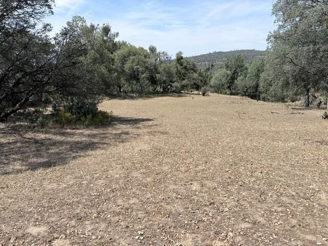 Property Photo:  58292 Road 225  CA 93643 