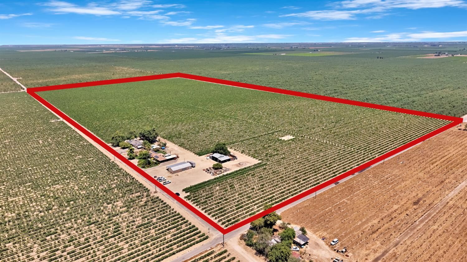 Property Photo:  11388 S Chateau Fresno Avenue  CA 93609 