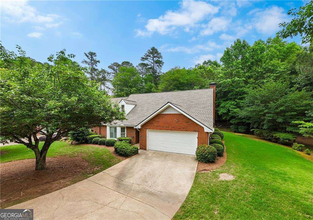 Property Photo:  300 Brickleberry Drive  GA 30075 