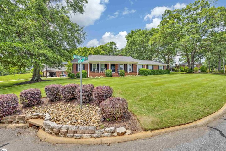 Property Photo: 133 Brookbend Road SC 29662