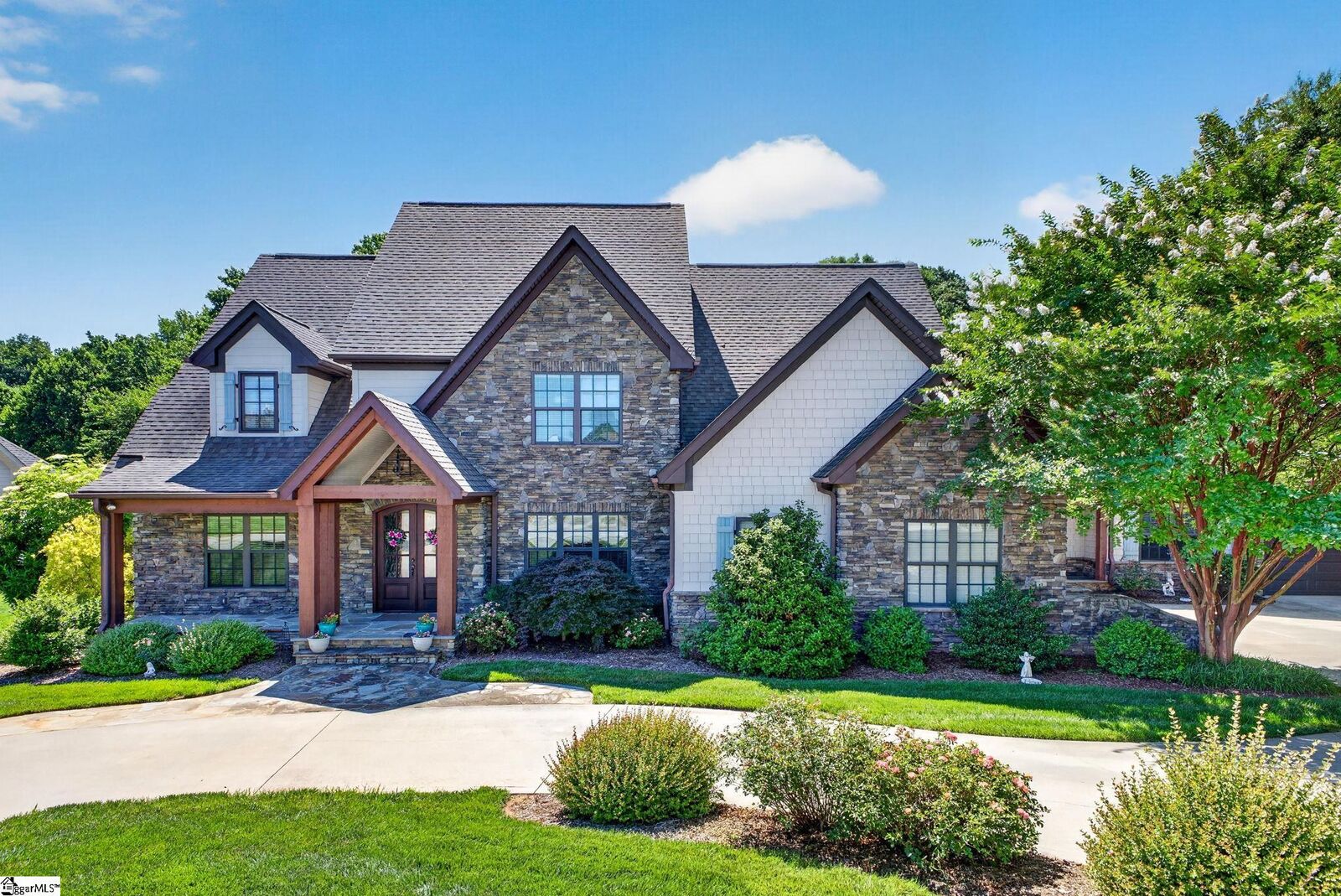 Property Photo:  2 Fox Hunt Lane  SC 29651 