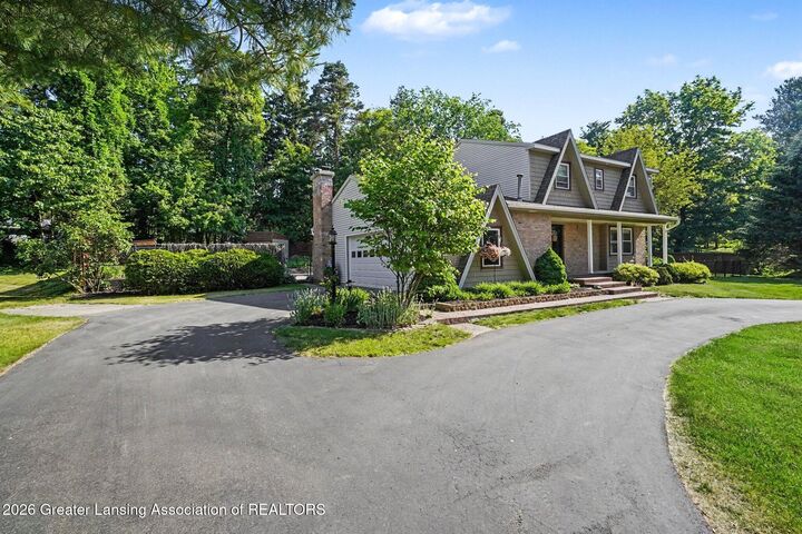 Property Photo:  5684 Forest Green Drive  MI 48872 