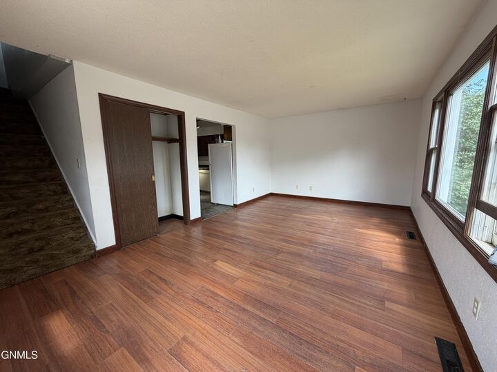 Property Photo:  409 6th Avenue NE  ND 58545 