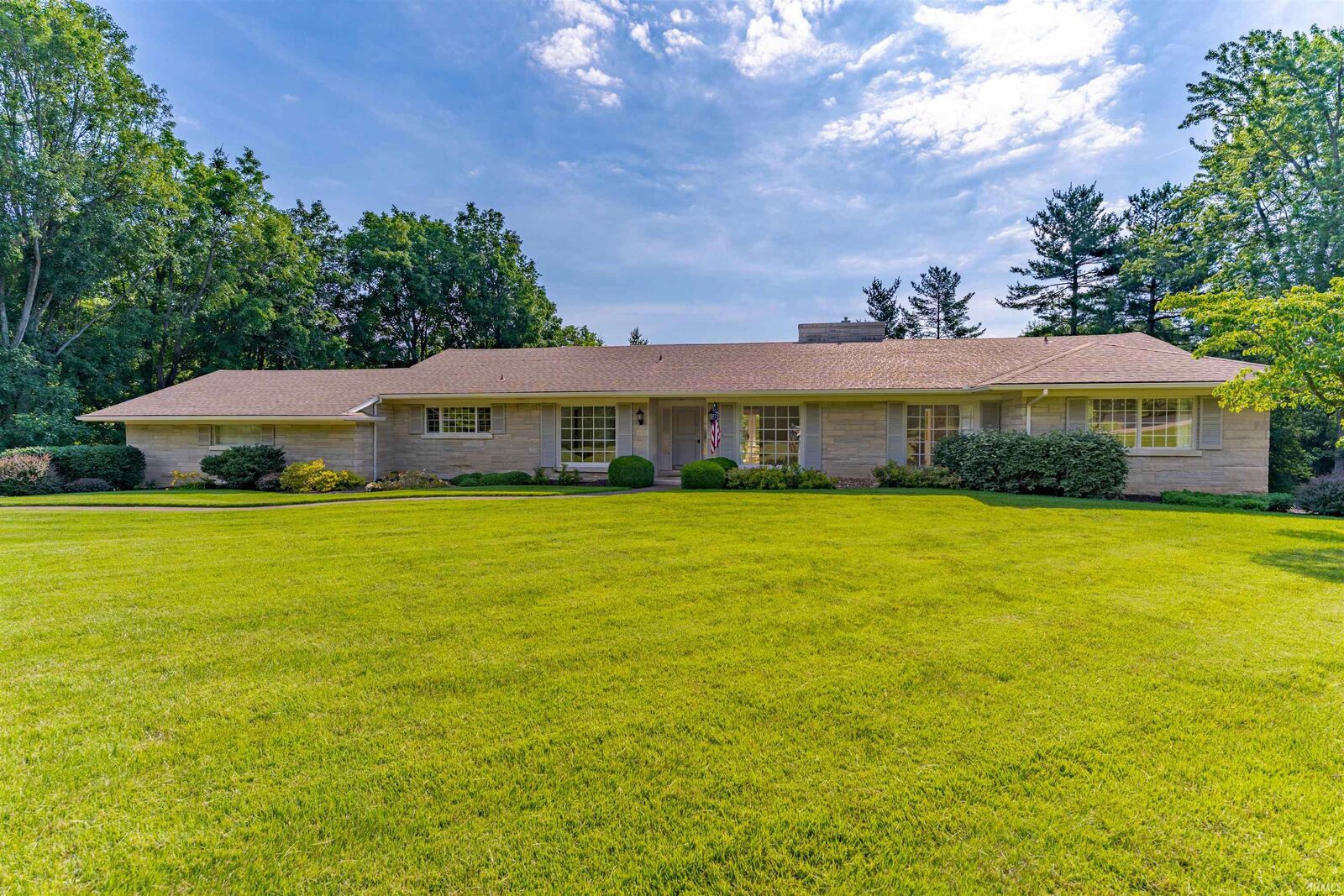 Property Photo:  520 Scenic Drive  IN 47715 